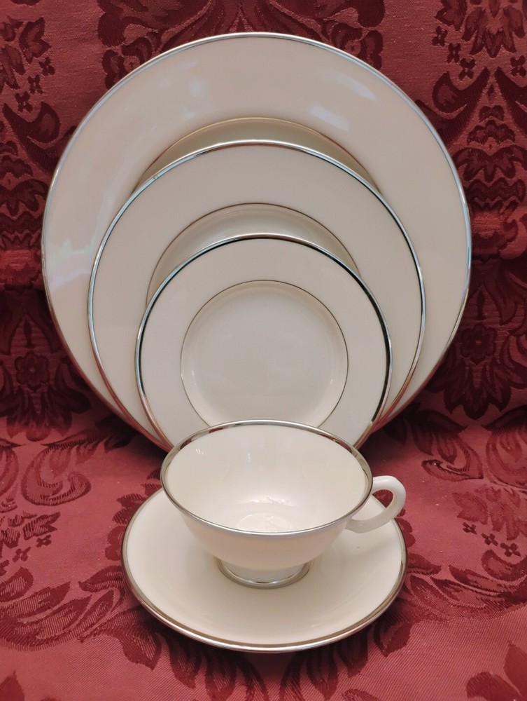 Lenox Montclair China 5-Pc Place Setting - Very Nice!