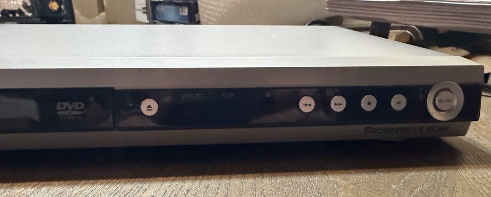 Sanyo DVD Player Model DWM-450 Won’t Read Discs