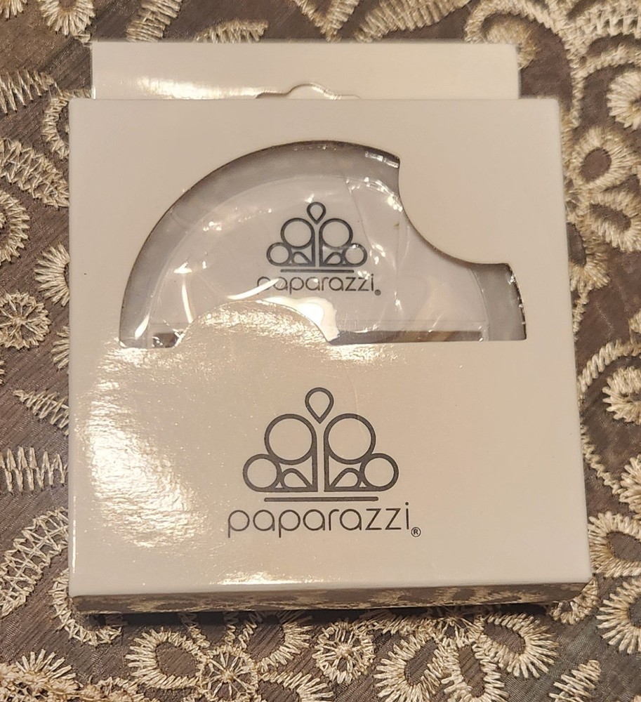 Paparazzi Consultant Light Ring Clip On USB Powered