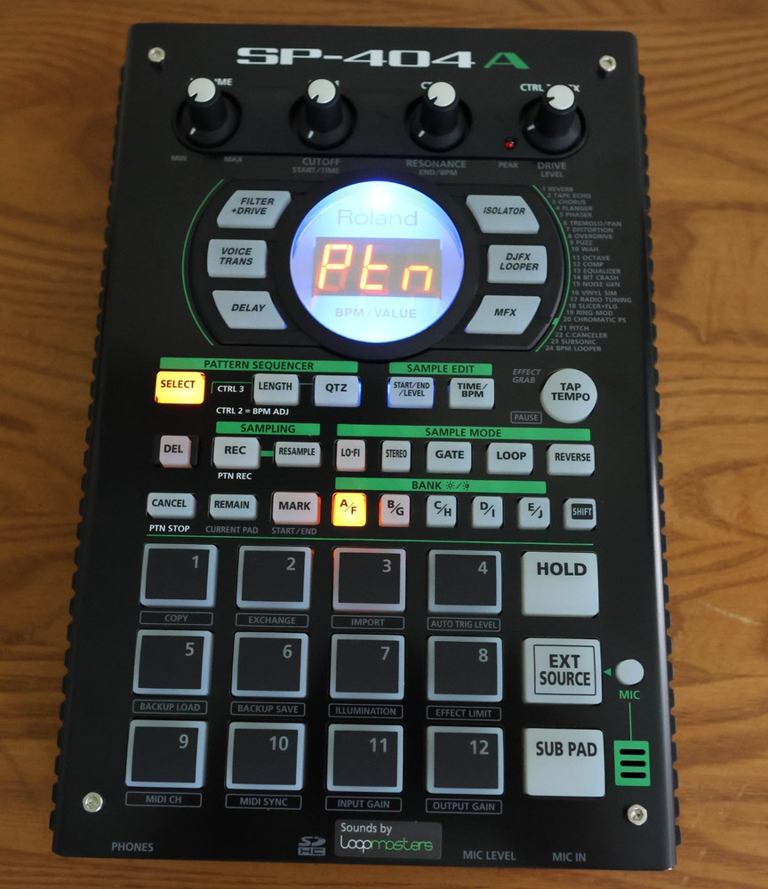 Roland SP-404A Linear Wave Sampler Mint condition