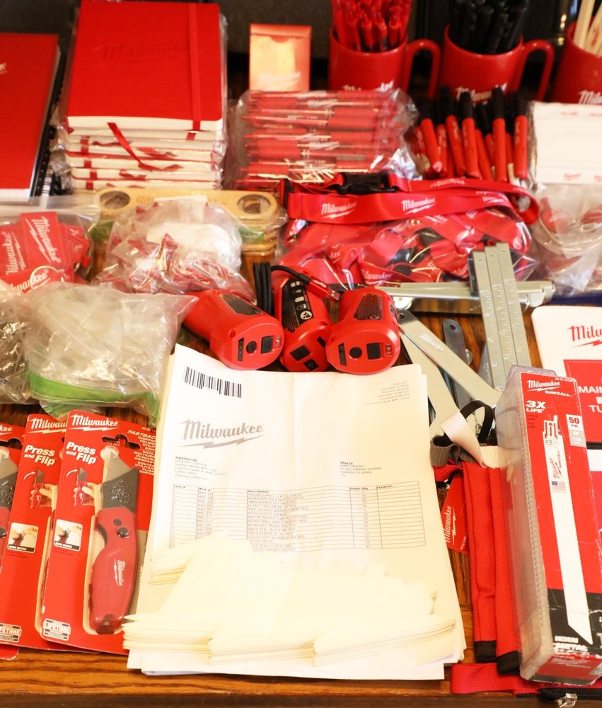 Milwaukee Power Tools Retractable ID Badge Pull - Authentic Item w/ Receipts