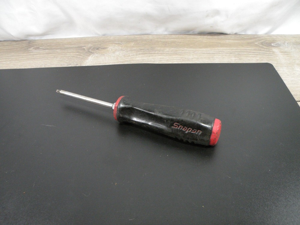 Snap-on Torx Driver Screwdriver Black/Red Soft Grip Handle
