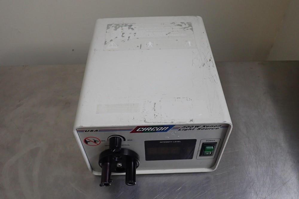 ACMI Circon 300W Xenon Light Source Model MV-9086