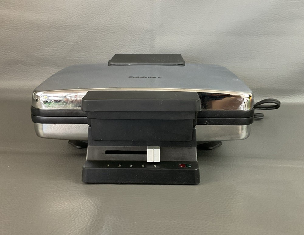 Cuisinart 4-Slice Belgian Waffle Maker Model WB-4SA
