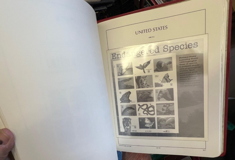 THREE NICE LIGHTHOUSE USA HINGELESS BINDERS WITH ALL USA PAGES GEM PRISTINE used