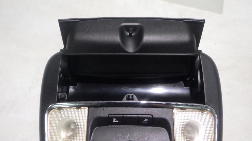 14 CHRYSLER 300 Front Console roof