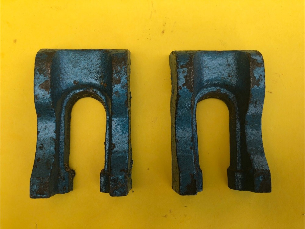 Vintage Bench Vise Removable Pipe Jaws