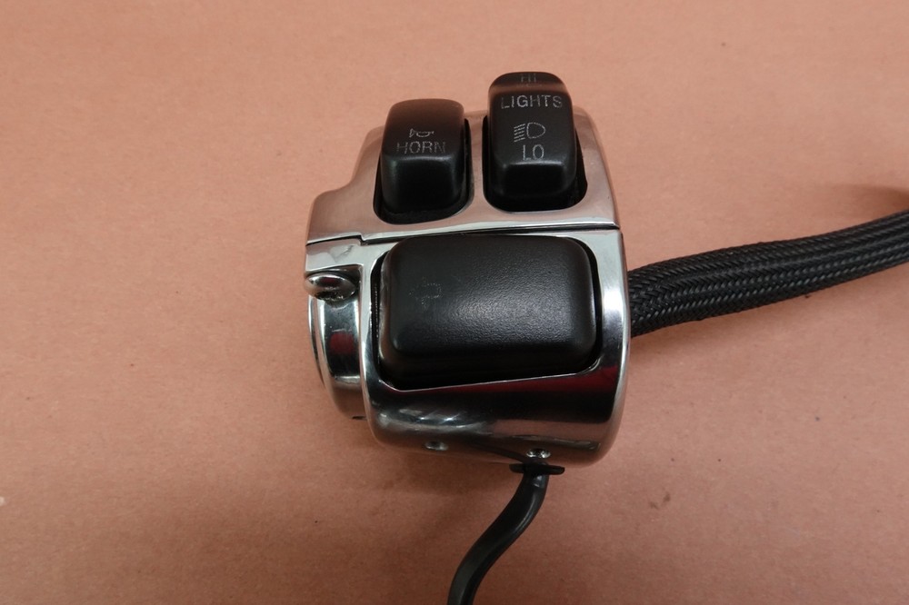 2005-2006 Harley Davidson FXDWGI Dyna Wide Glide Left Control Switch & Blinker
