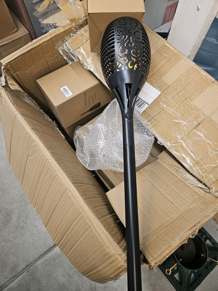 LED Solar Torch Light • 12 LED 10pk