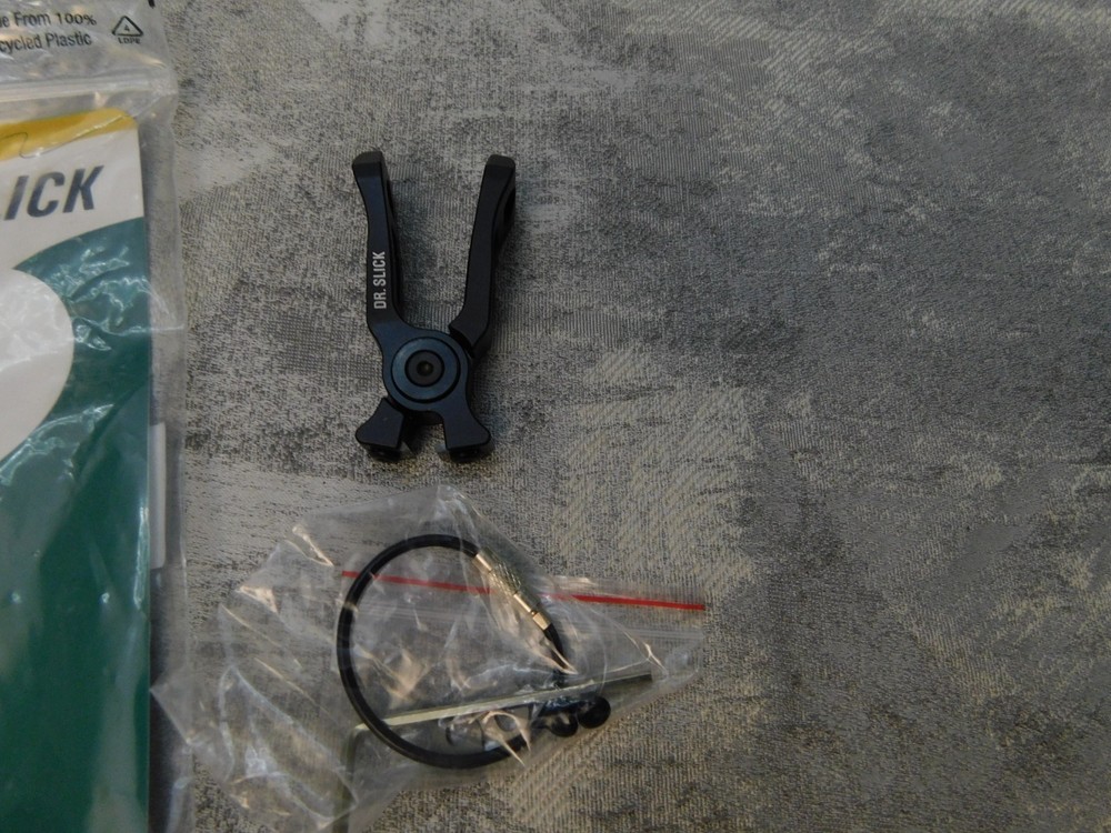 Dr. Slick Version 1 Cyclone Straight Nippers with Replacement Cutters - 2.25"