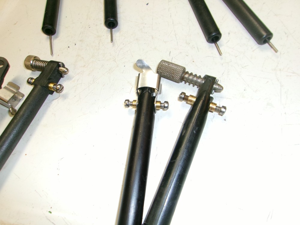 JOHNSON EVINRUDE OMC CONTROL CABLE CASING GUIDE CONNECTOR ENDS 381444 385956