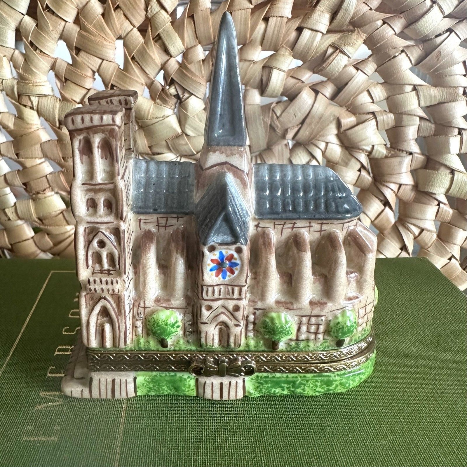 RARE Limoges Peint Main Notre Dame Trinket Box, Elda Creations, Limited Edition