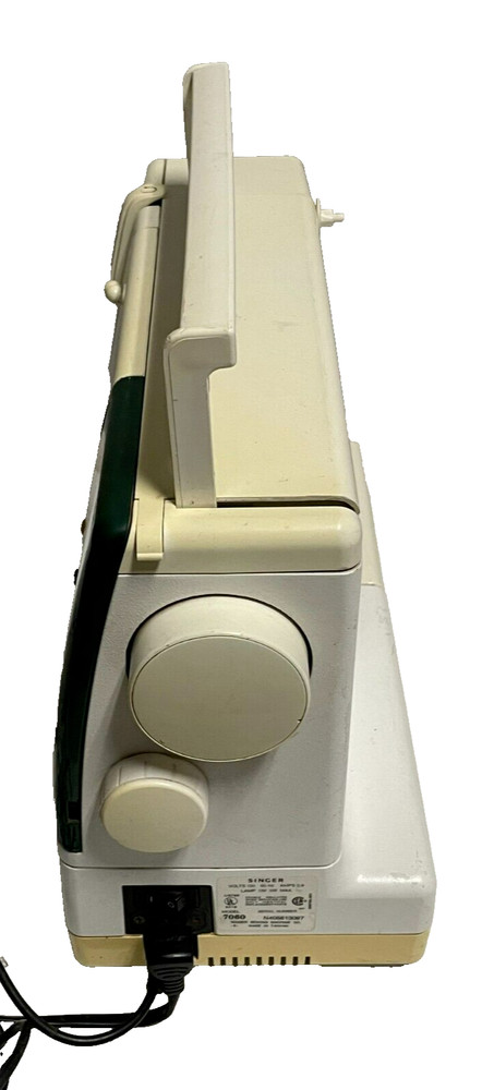 Singer Quantum 7060 Sewing Machine - High Precision