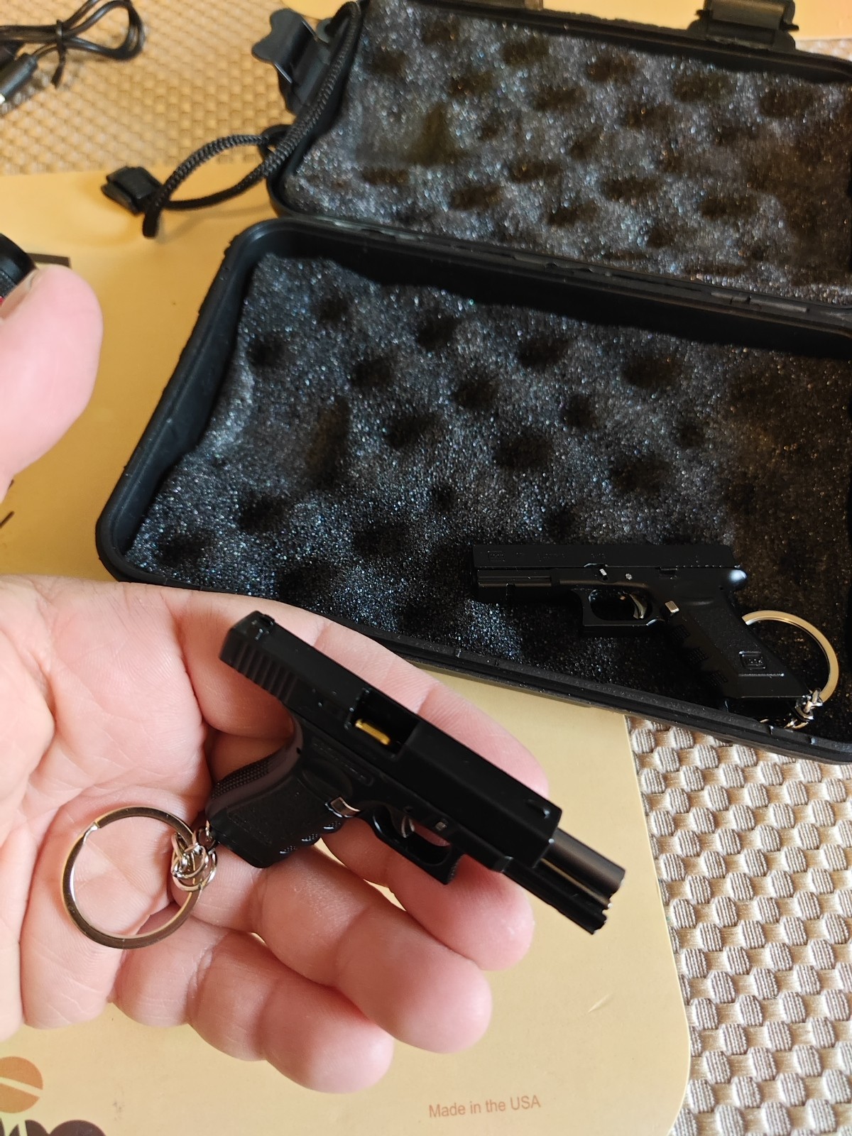 2 GL0CK 17 Mini Firearm Gun Pistol KEYCHAIN & Coast Flashlight, Includes Case