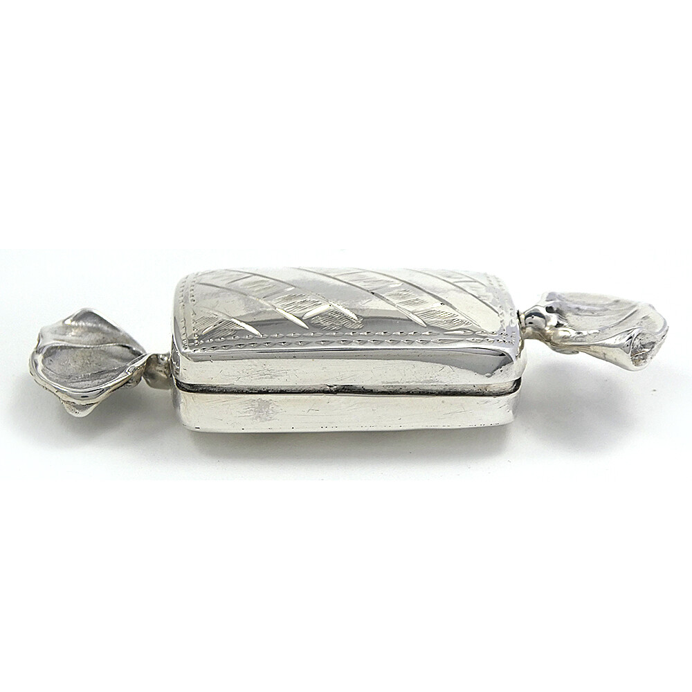 SNUFF BOX RECTANGLE TOFFY SHAPE SILVER 925 ANTIQUE STYLE HAND CARVING