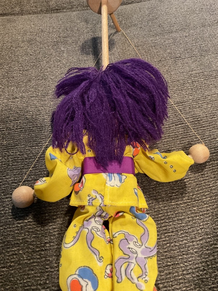Wooden Puppet Pre-Owned Good Condition
