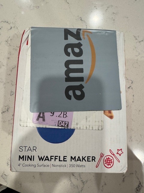 Dash Star Mini Waffle Maker! Waffle Maker Produces 4 Inch Waffles