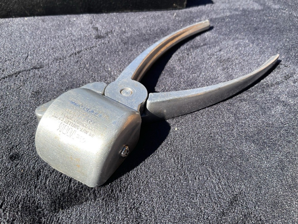 Vintage Texan Nut Sheller With Box