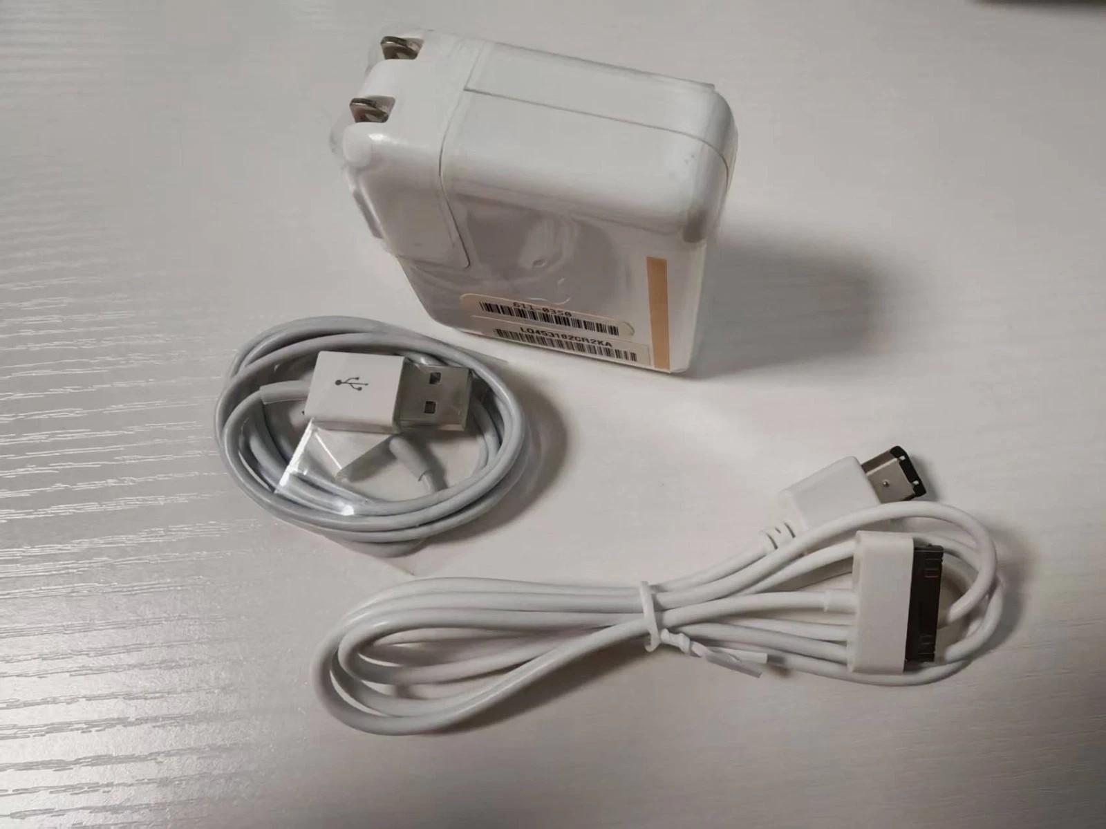 A1070 Firewire 1394 iPod Mini Power Adapter + FW 6Pin to 30Pin Data Cable Cord