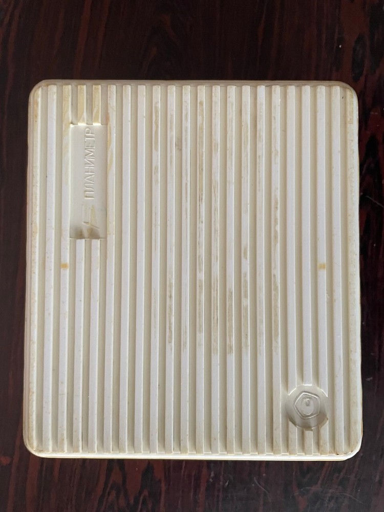 keuffel esser compensating polar planimeter . Planimeter PPr - 1