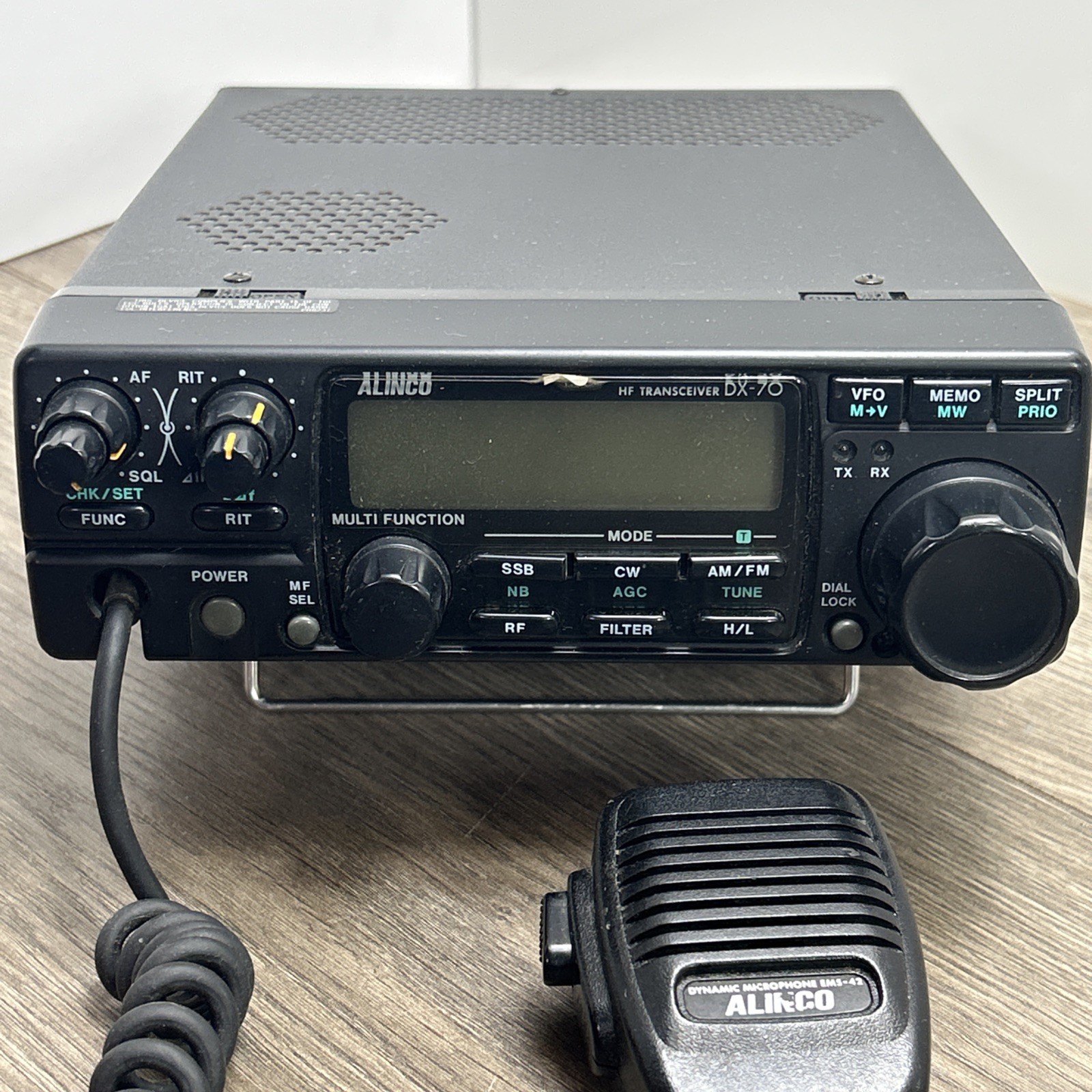 Alinco DX-70 Amateur Ham Radio Transmitter Transceiver With Microphone OEM