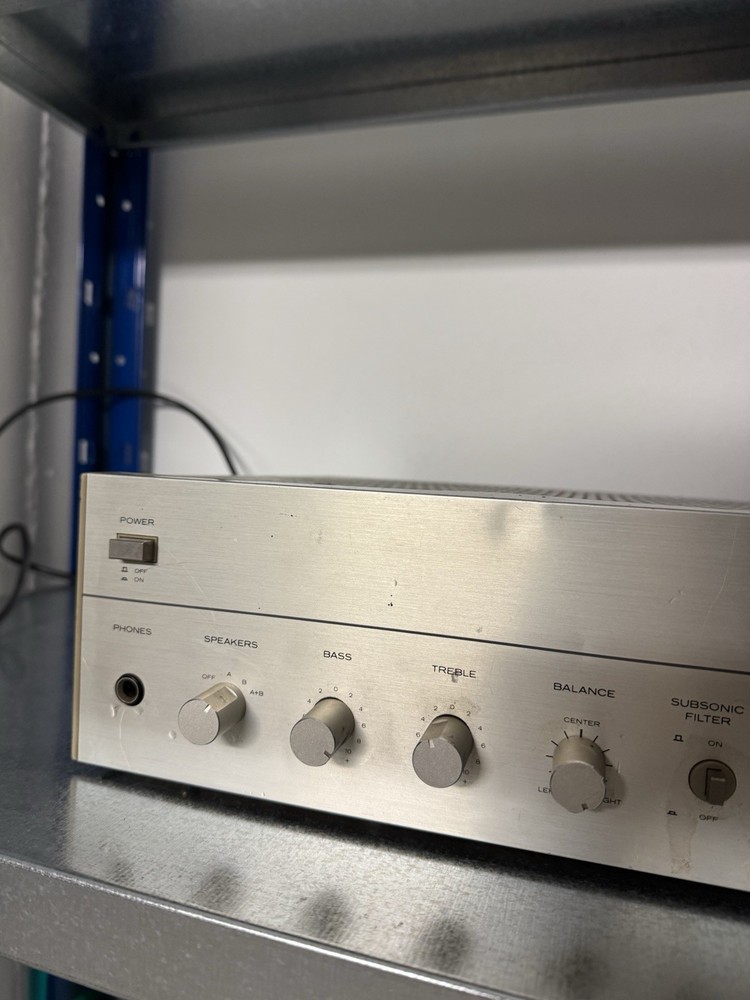 HITACHI STEREO AMPLIFIER model HA-2500