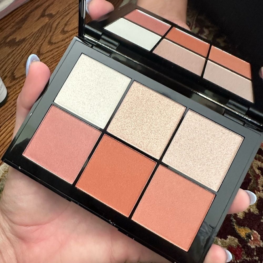 Doucce Posh Powder Palette