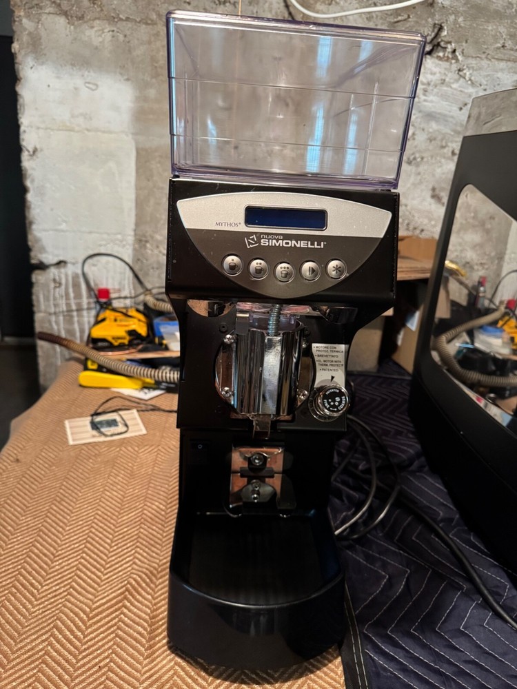 nuova simonelli mythos grinder