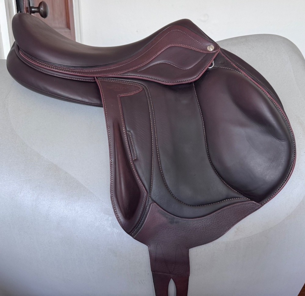 18" Devoucoux Chiberta Lab Monoflap Saddle - 2022 - 3AA - Full Buffalo!
