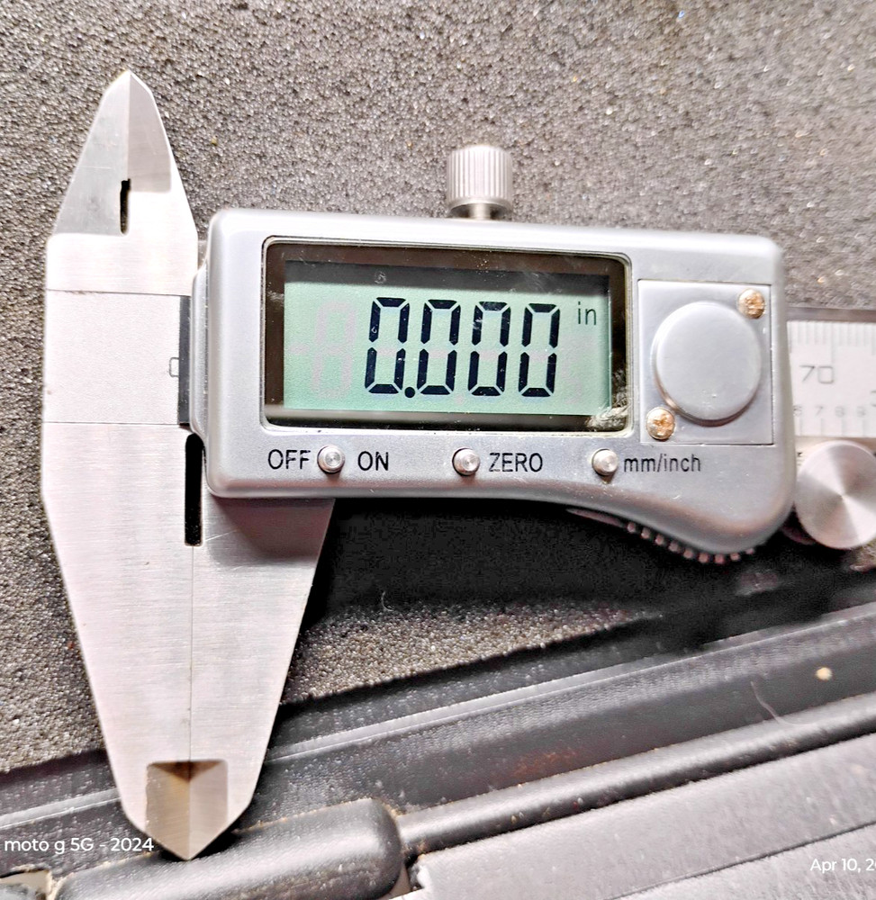 MAC ELECTRICAL DIGITAL CALIPER 0-6, #DC61232, MAC TOOLS , WITH HARD CASE, (B2