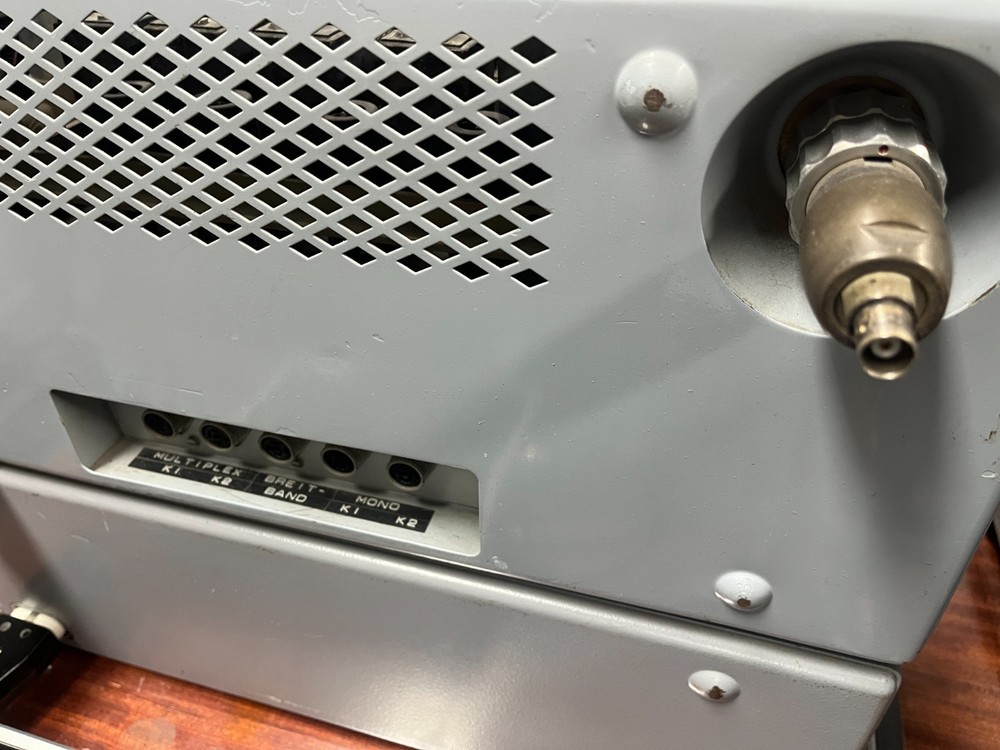 Rohde & Schwarz BN 1508/2 with MSDC Stereo Decoder