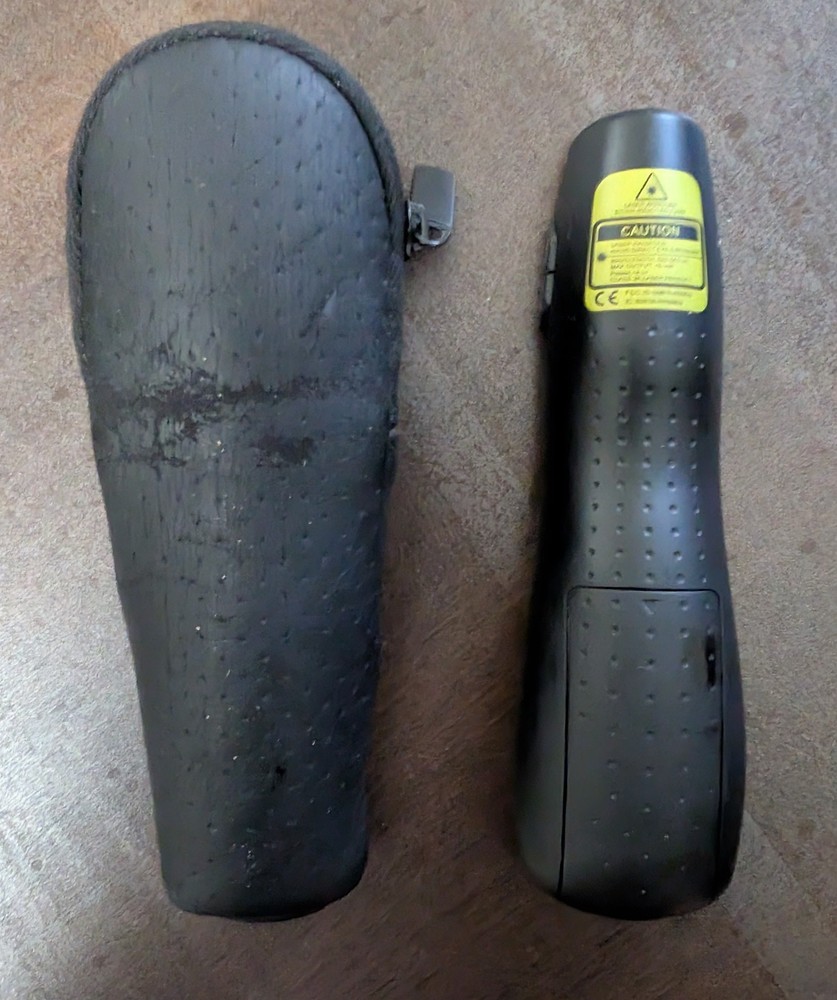 Logitech Professional Presenter R800 with Green Laser Pointer.