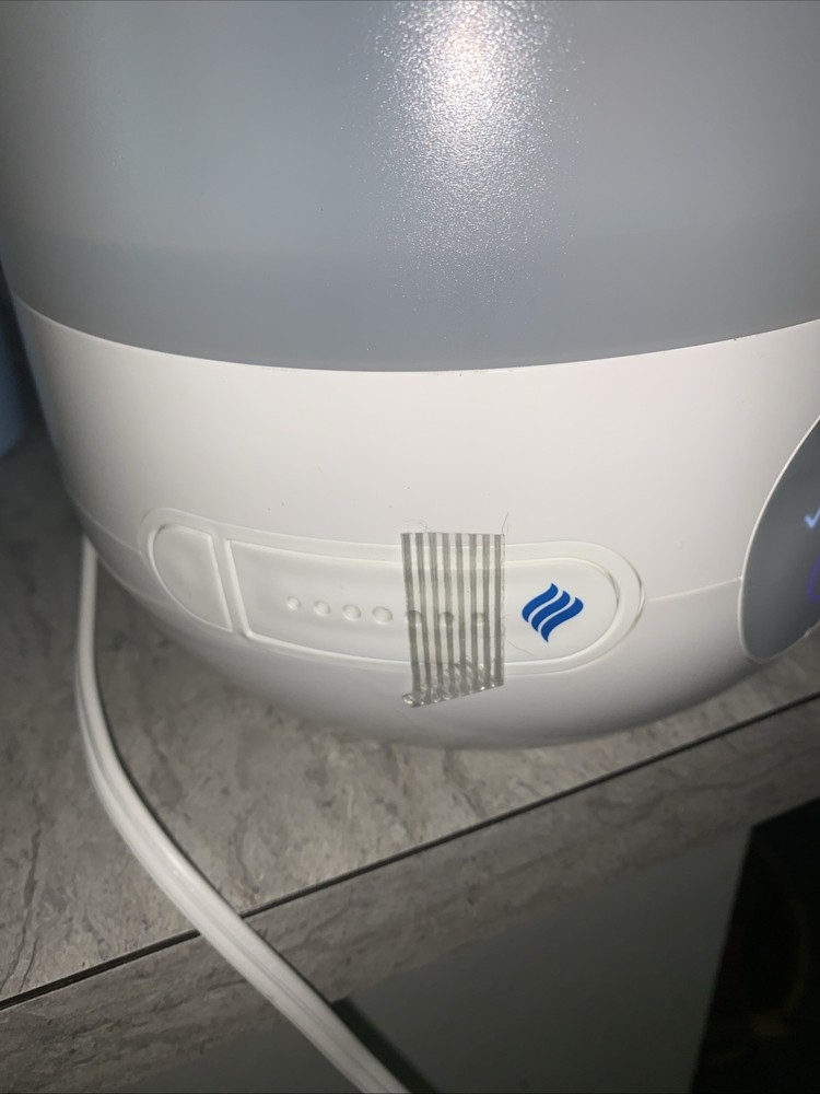 Vicks FilterFree Plus Cool Mist Plus Humidifier (VUL565), Medium Room...