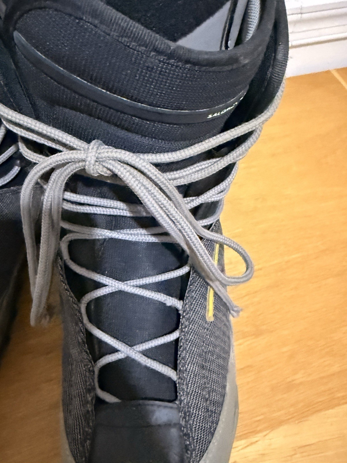 Salomon Thermicfit Size 9 Snow Shoes Black &grey