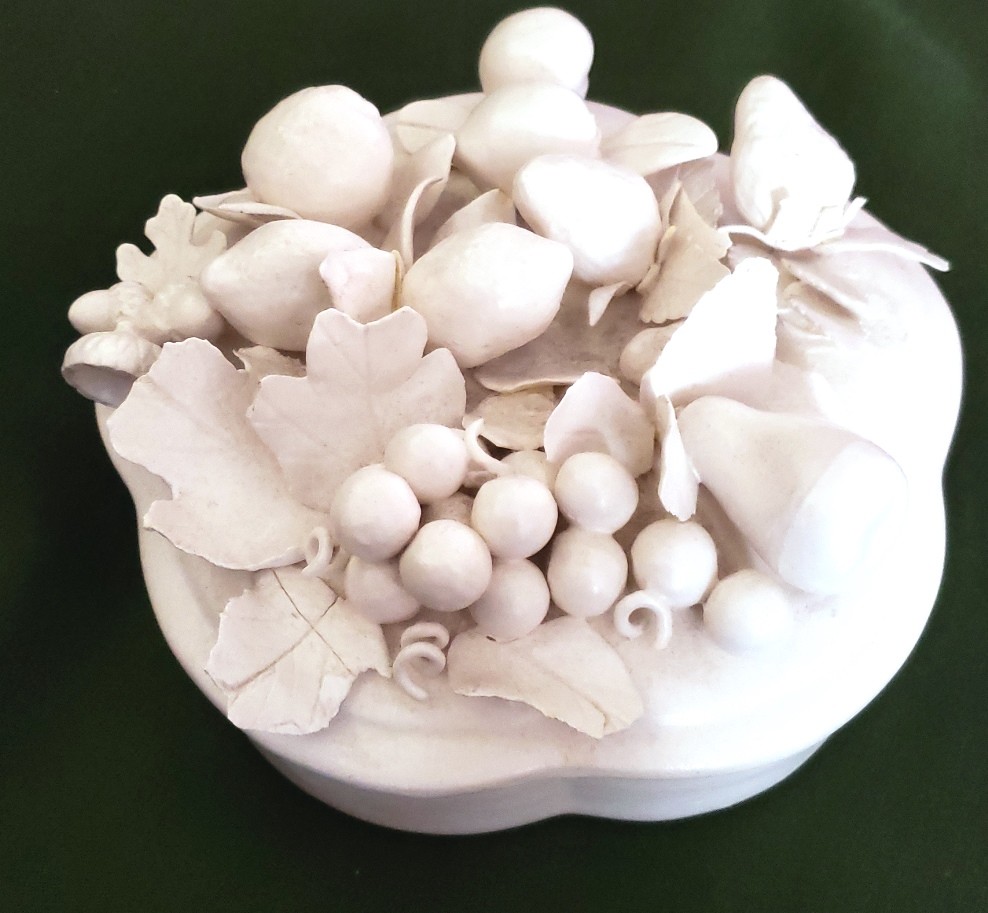 Unusual 5" Ceramic Trinket Dish Off-White