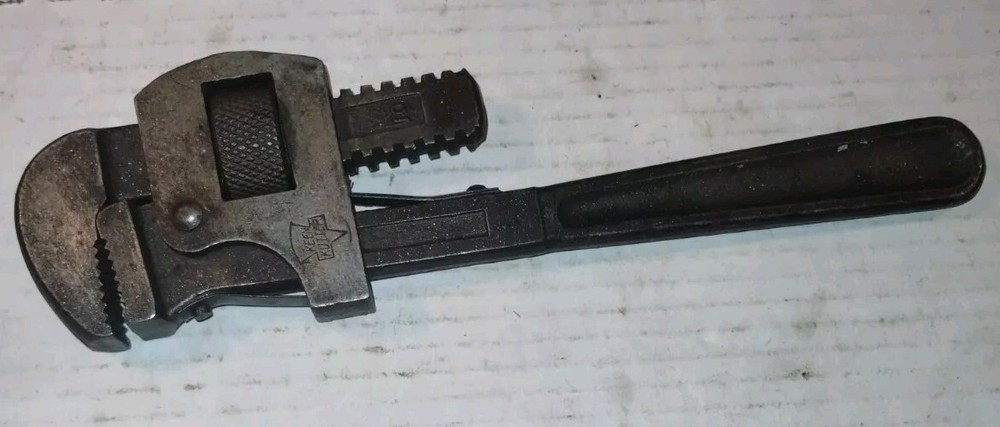 Vintage, E. C. SIMMONS KEEN KUTTER 10" L Adjustable Pipe Wrench 1½" Capacity