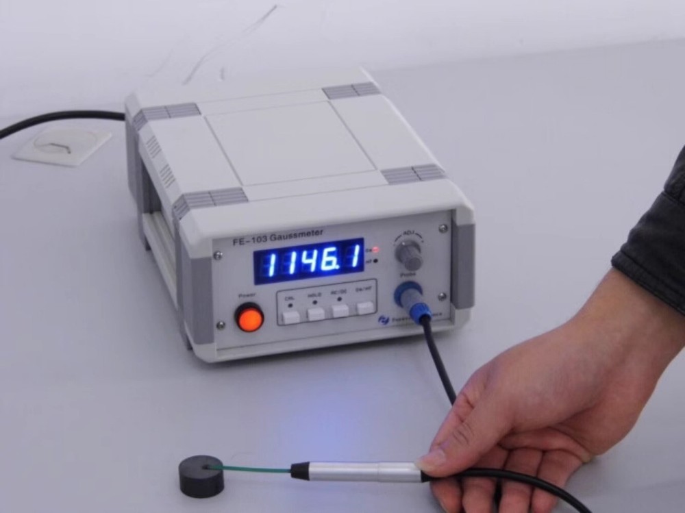 FE-103 Intelligent Digital Gaussmeter Stable Performance Easy To