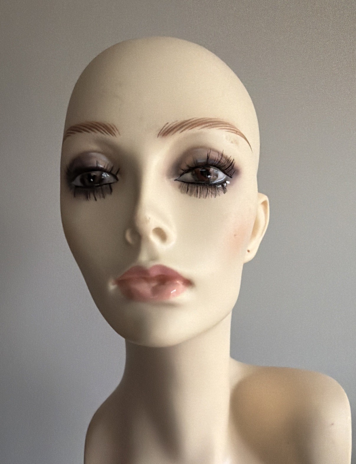 Vintage Rene of Paris Fiberglass Mannequin Head for Wigs Hats Cosmetology 20”