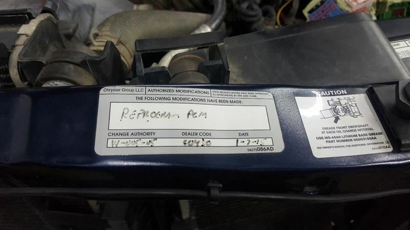 RAM2500 2005 Console Rear Center Console Cup Holders