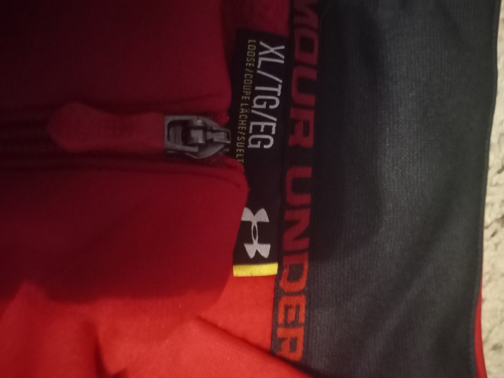 Red Under Armor Full Zip Jacket Size XL