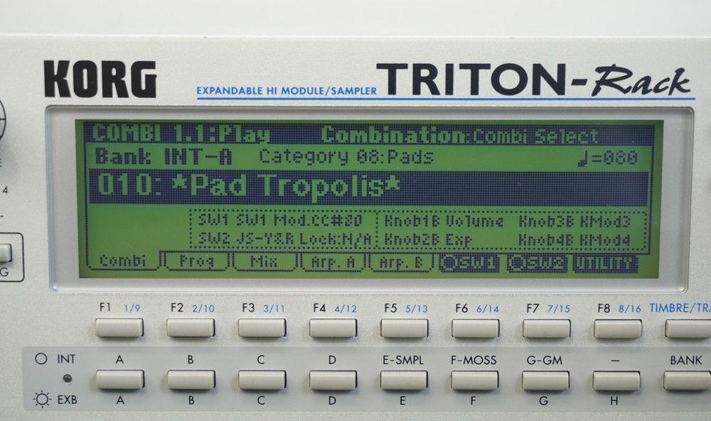 Korg Triton 2U Rack Mount Polyphonic Sound Module Synthesiser Sampler - 100V