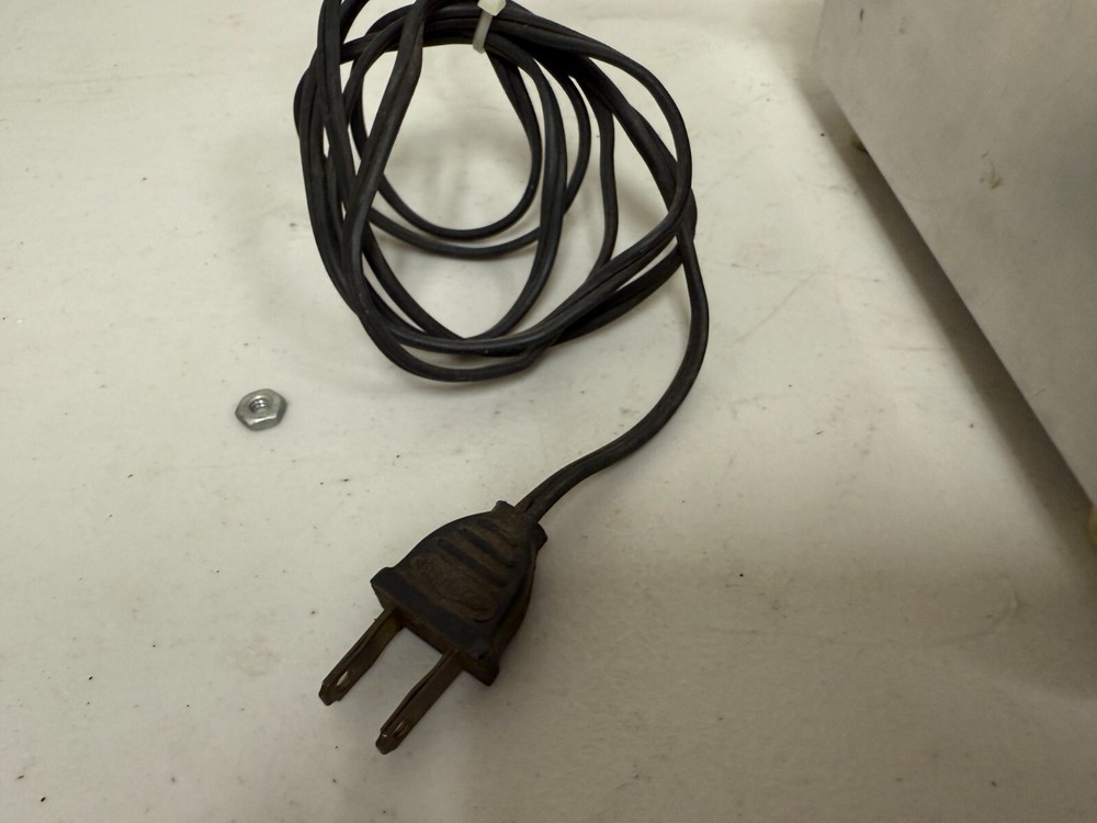 Homebrew IC KEYER W/ PROGRAMMABLE ERASABLE MEMORY