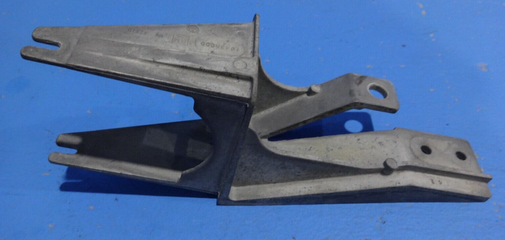 2001-2004 C5 CORVETTE ABS PUMP EBCM BRACKET 10438000