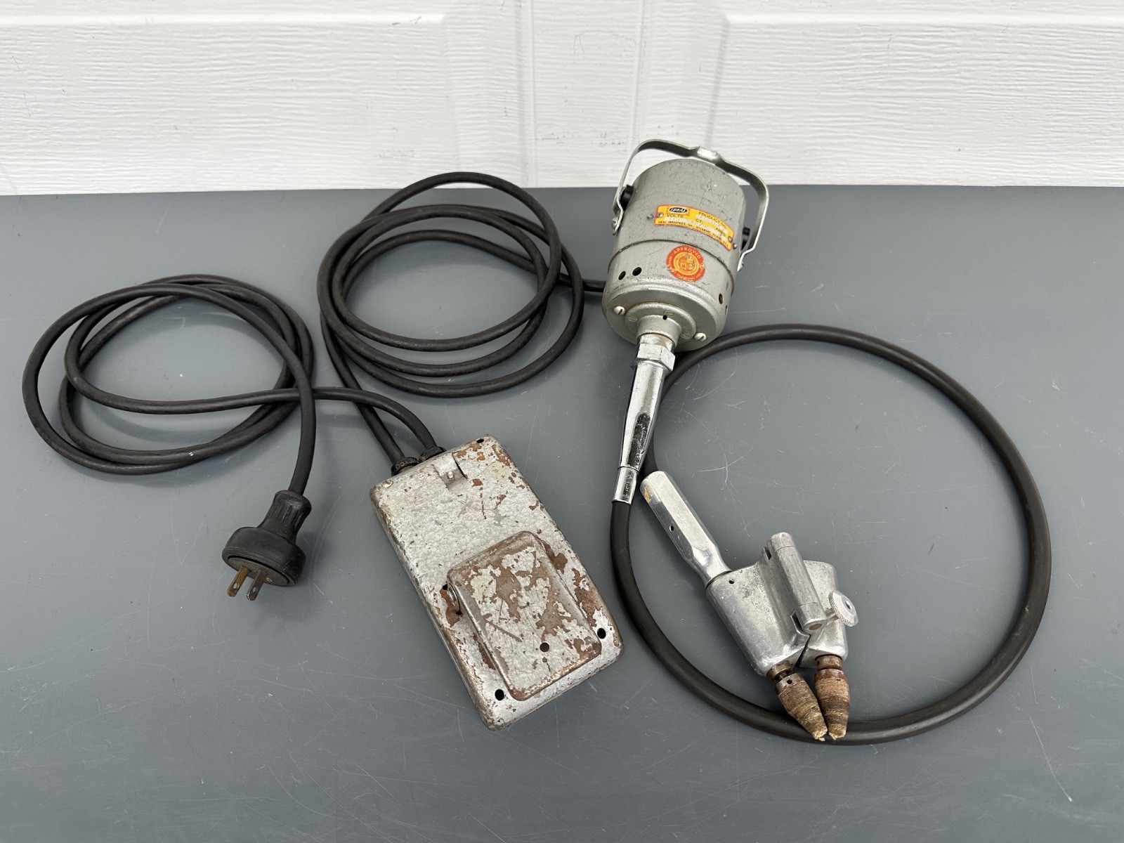 Ideal Model 45-104 Flexible Shaft Wire Stripper with Foot Pedal Switch