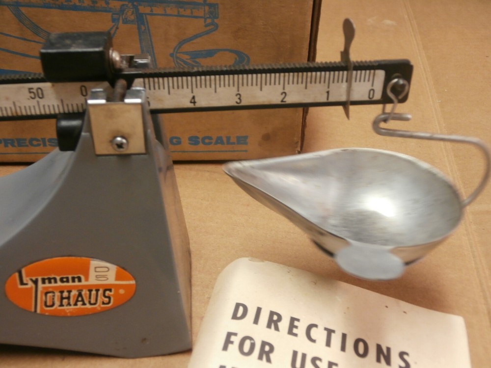 LYMAN “D5” PRECISION RELOADING POWDER SCALE - BEAM STYLE SCALE - MADE BY OHAUS