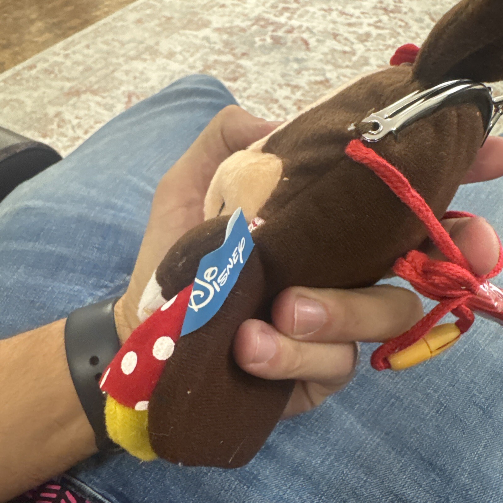 Disney Park Minnie Mouse Plush Coin Purse Clasped