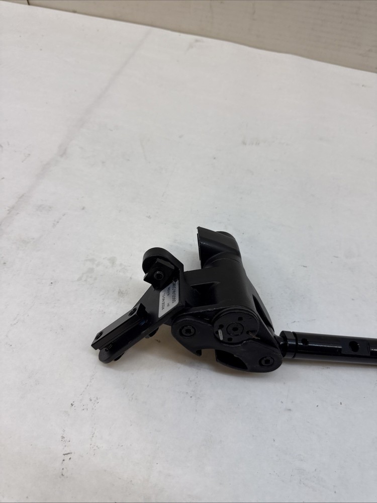 Right Quantum Edge 3 Armrest Mount w/Angle Adjustment Bracket MEC1612355 #5494