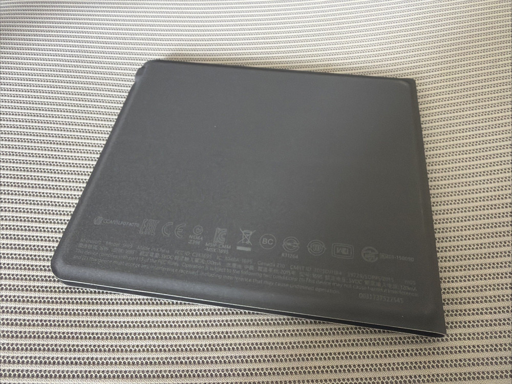 Microsoft Wireless Universal Foldable Keyboard Model# 1695 PC/Apple/Android