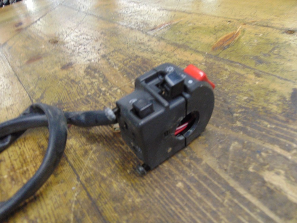 YAMAHA YZF600R THUNDERCAT LEFT HANDLEBAR SWITCH