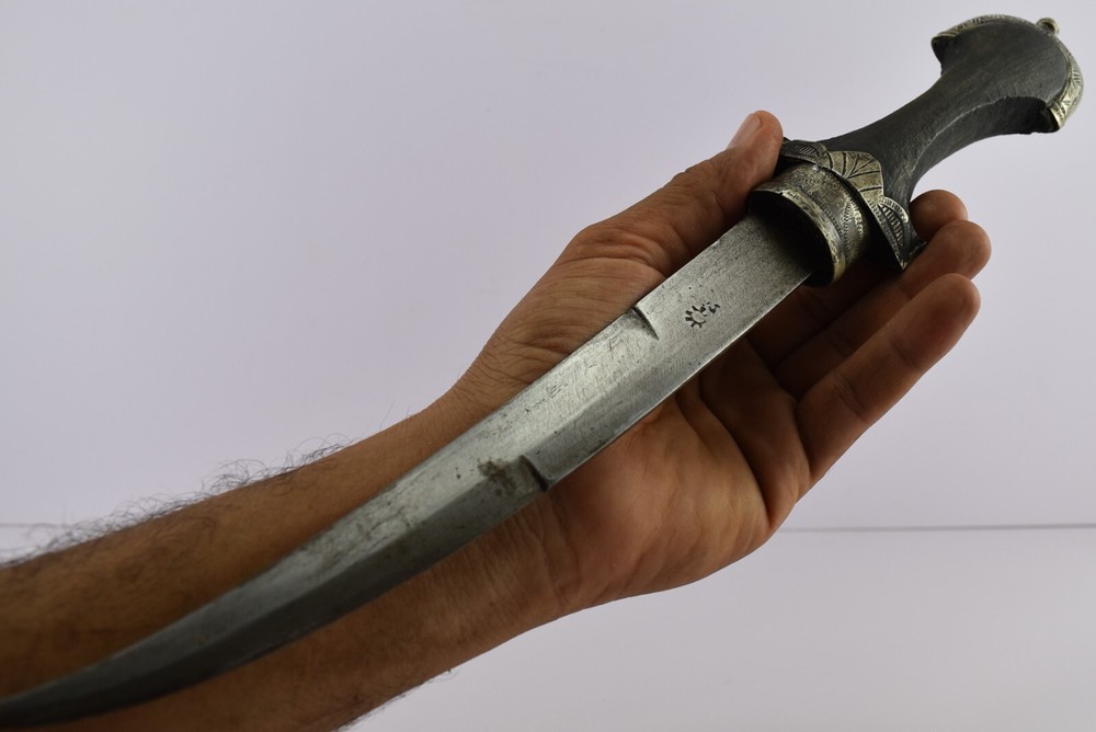 Antique Oriental Dagger Engraved With Flowers